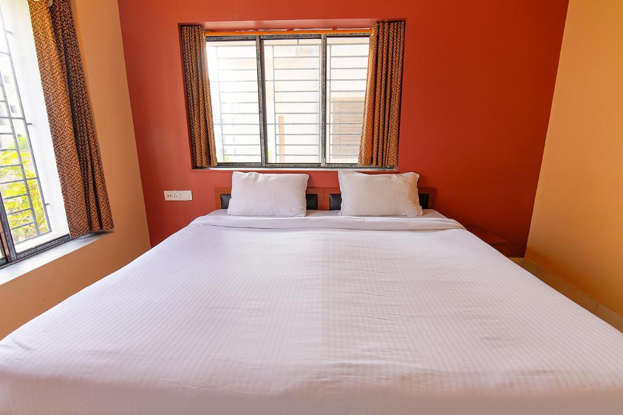 Fabhotel Amar Raj Inn โกลกาตา ภายนอก รูปภาพ